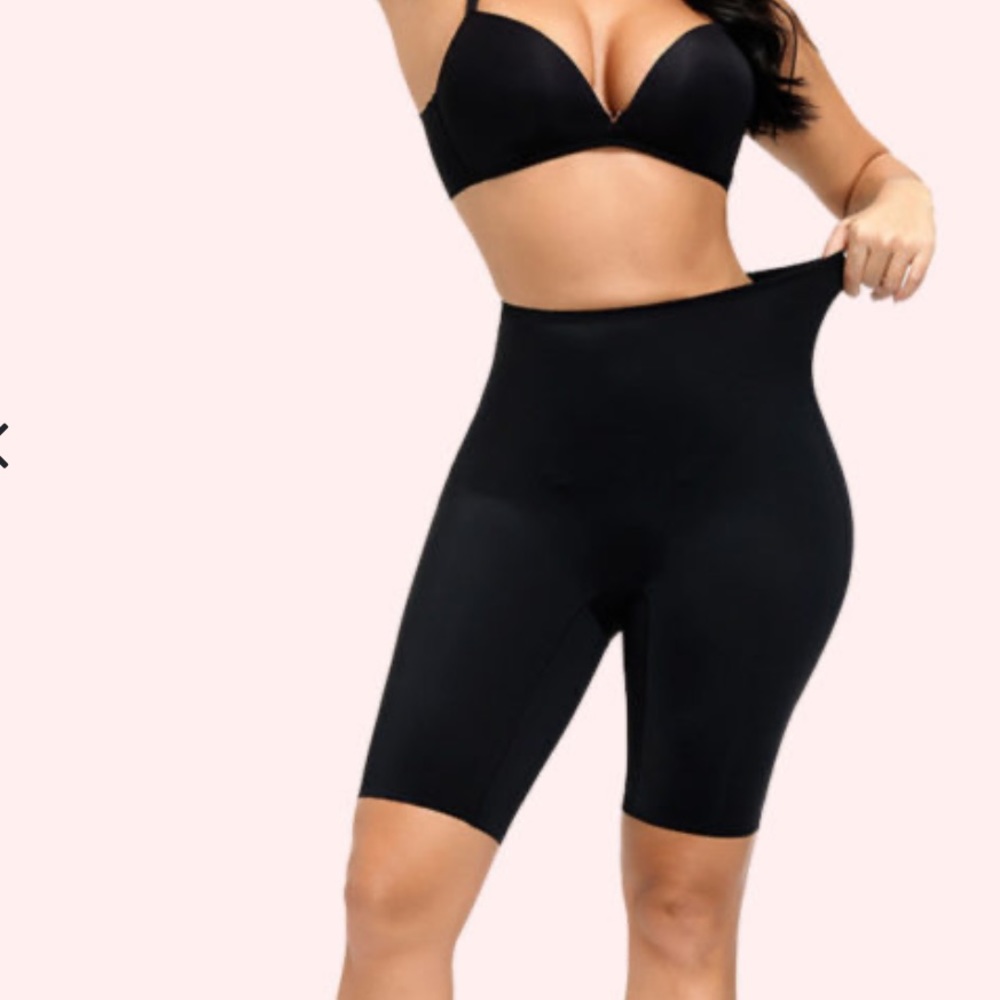Control it High-waisted Shapewear Shorts